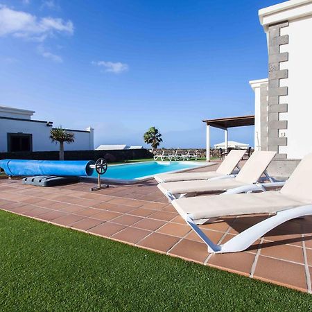 Villa Esterlicia Playa Blanca  Exteriör bild