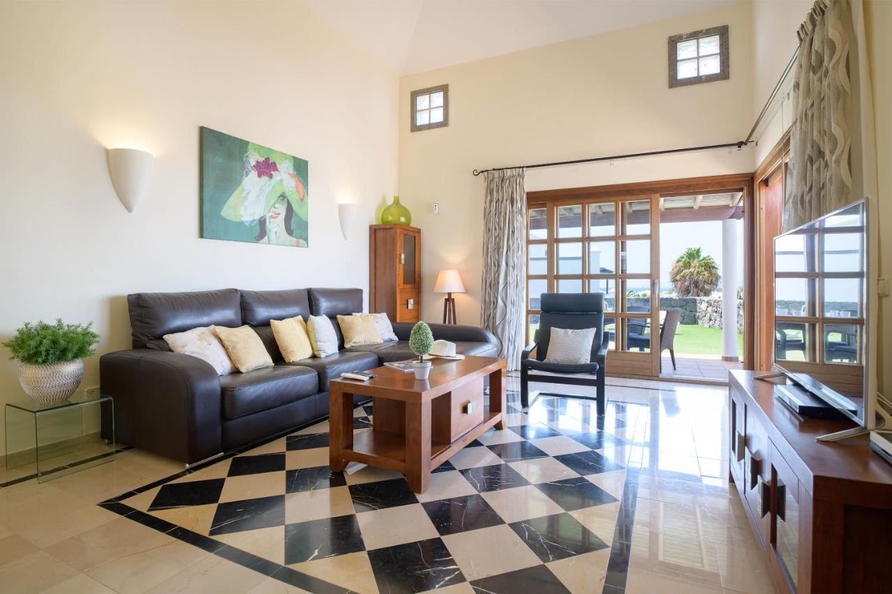 Villa Esterlicia Playa Blanca  Exteriör bild